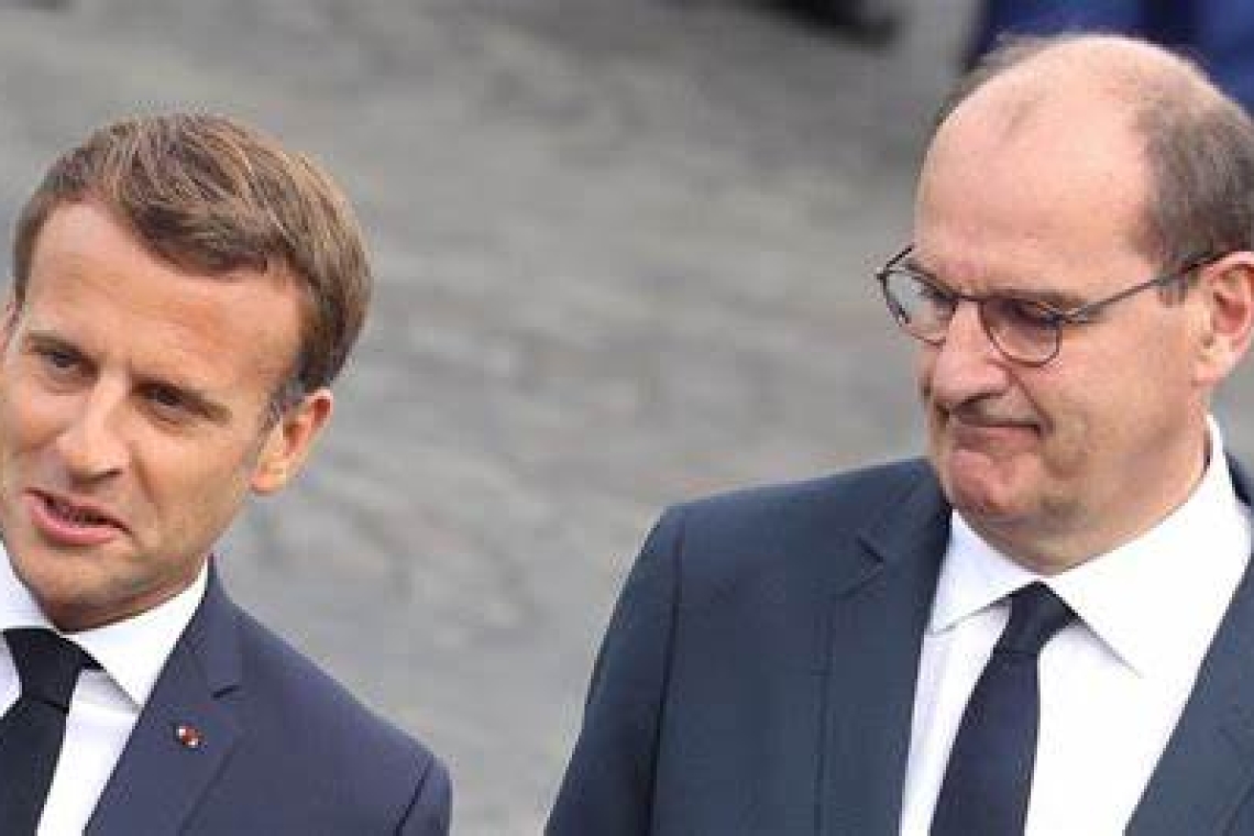 Macron cherche un nouveau Premier ministre : Xavier Bertrand, l'homme de la situation ? Hypothèses et risques liés à ce choix 